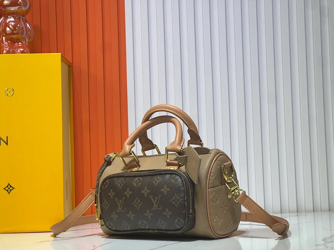 Batch 280💰Upgraded original M12627 khaki presbyopia, black grass green 46271 black flower This Keepall Bandoulière 25 handbag is made of grain leather with suede details and distressed metal parts. The Monogram canvas outer bag is opened with a cord zipper puller, making it easy to access and place your belongings. Removable and adjustable leather shoulder strap provides comfortable shoulder carrying experience. Length, height and width: 25x15x11cm