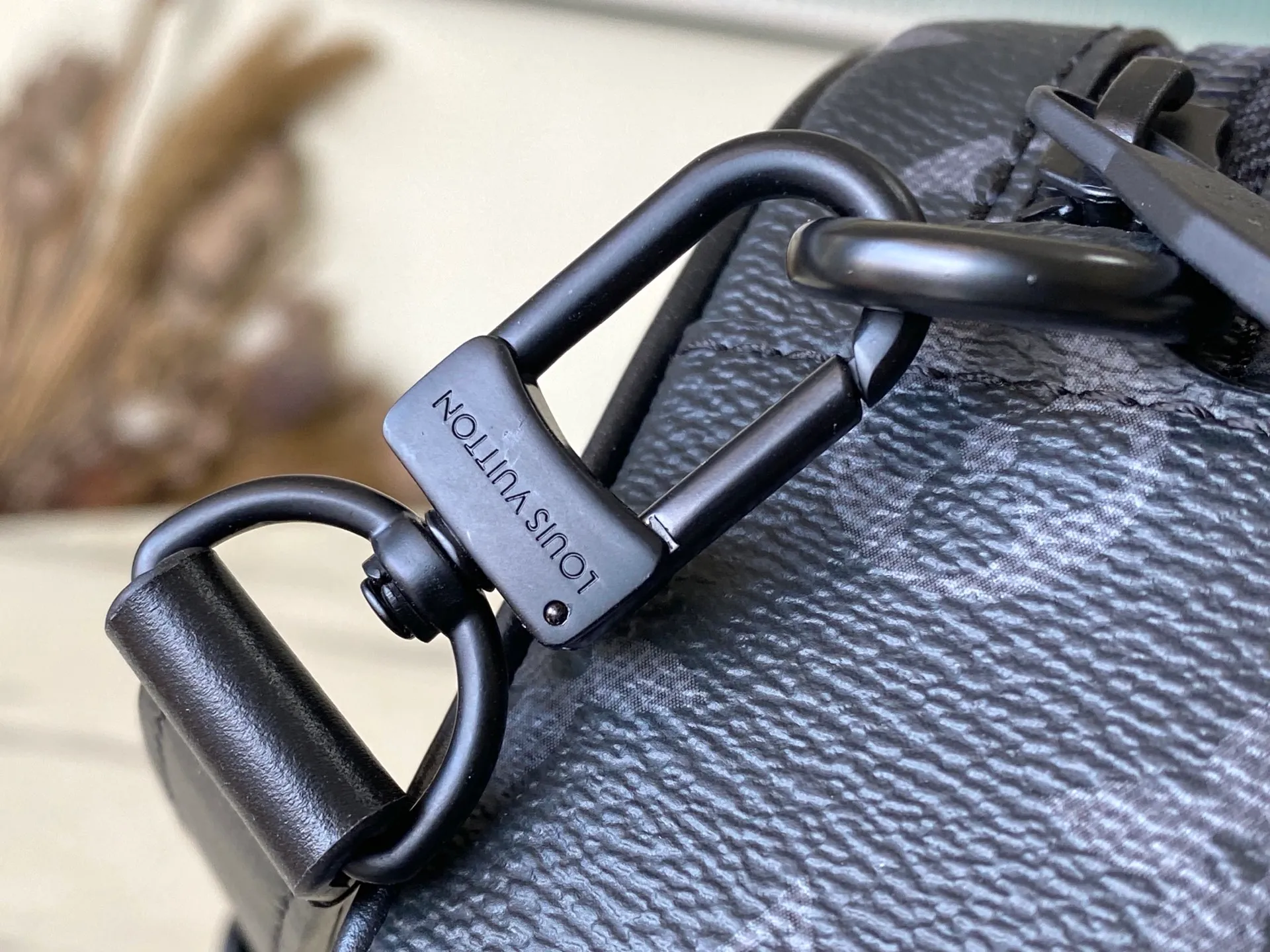 💰900 Top Original Order M14253 This Trocadero mini handbag is made of Monogram Eclipse coated canvas, with cow leather trim and dark metal parts, showing a calm style. Open the zipper to reveal a compact interior, and the interior patch pockets are designed with functional considerations in mind. Removable and adjustable shoulder strap for comfortable shoulder carry. Dimensions: 20 × 13 × 6.5 cm