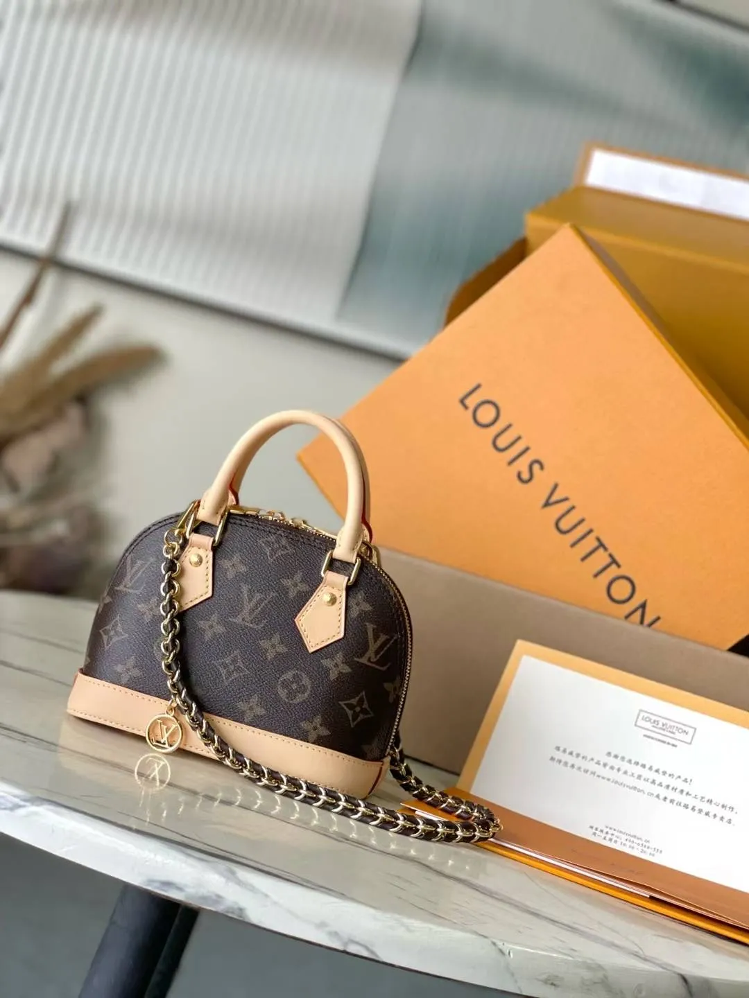 💰1160 Top original order This Alma mini handbag Model: M14933 Material: A-grade all-steel hardware, imported original fabric Size: 18*12*8CM