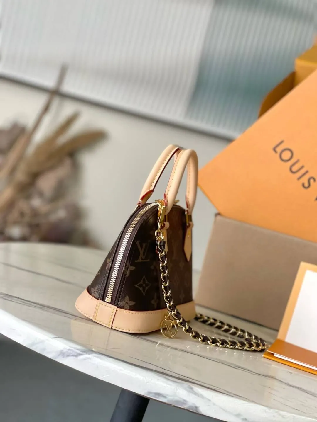 💰1160 Top original order This Alma mini handbag Model: M14933 Material: A-grade all-steel hardware, imported original fabric Size: 18*12*8CM