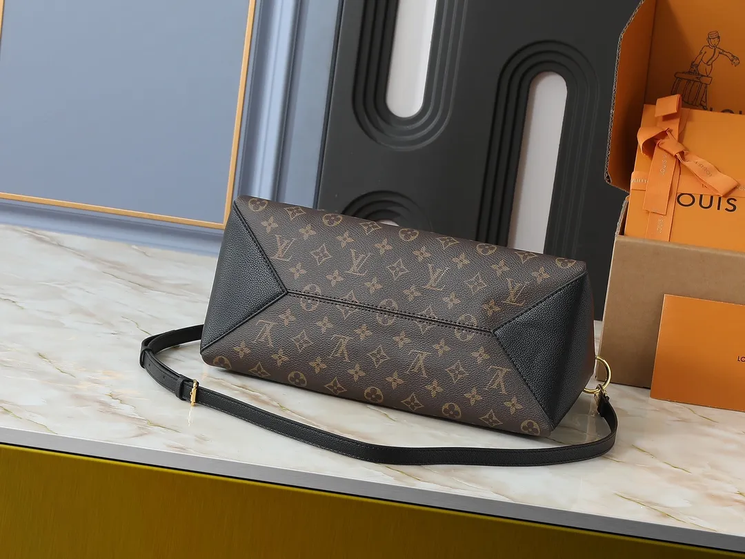 💰Large 150. Small 280💰Upgraded original M46508 M46507 black, off-white, latest model in 2025. This model is made of Monogram canvas with zipper design. The handbag is from the current season. It is made of cow leather to create a soft and ample storage space. It is equipped with leather handles, leather and detachable shoulder straps. It can be switched between handbag, elbow and crossbody. Length, height and width Large size: 36✘25✘15 Small size: 26✘20✘10