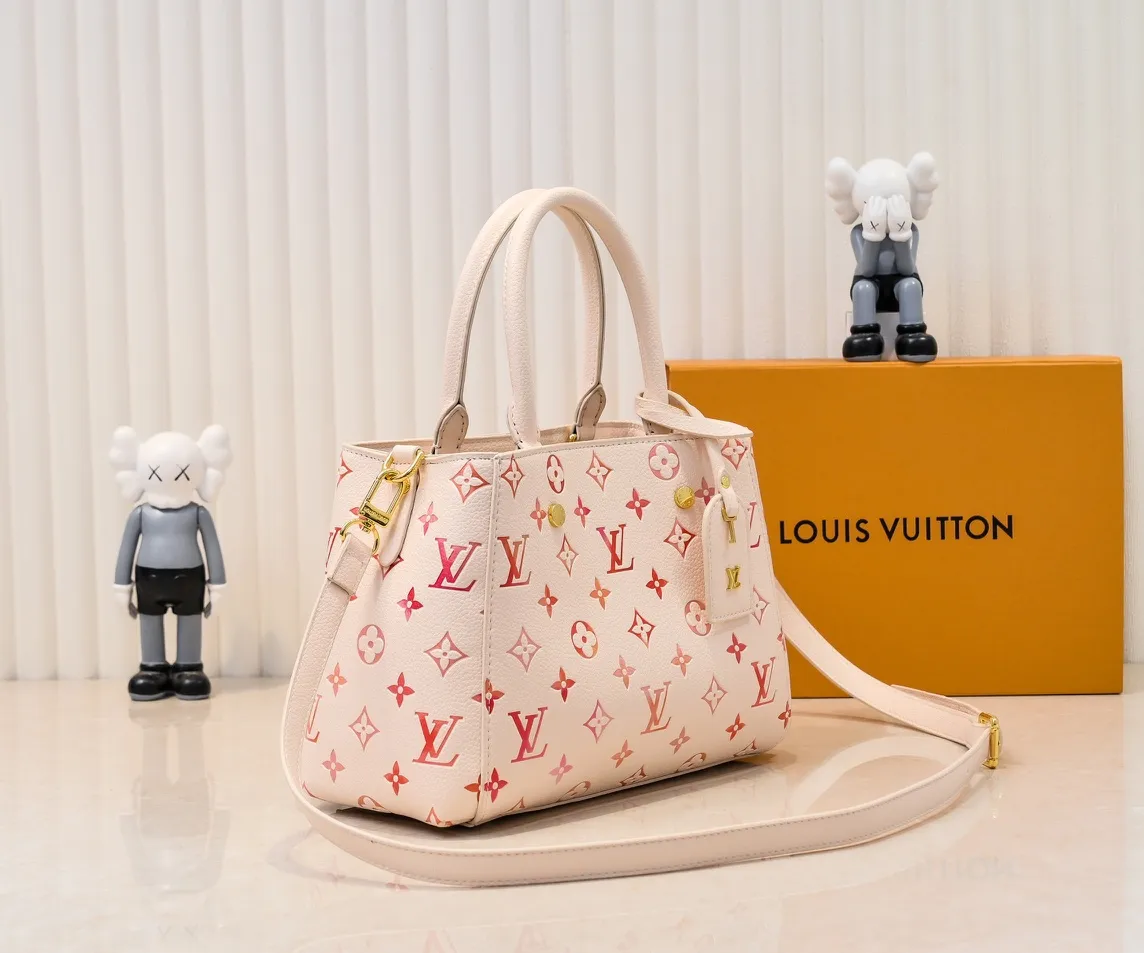 Batch 💰280 Upgraded original N41055 41045 small classic embossed silk screen...Montaigne This handbag is ideal for the energetic business lady. Its three-dimensional shape and sophisticated interior allow it to hold all your daily essentials, while Monogram Empreinte leather adds a touch of elegance. (Length x Height x Width) Small 29x20x13