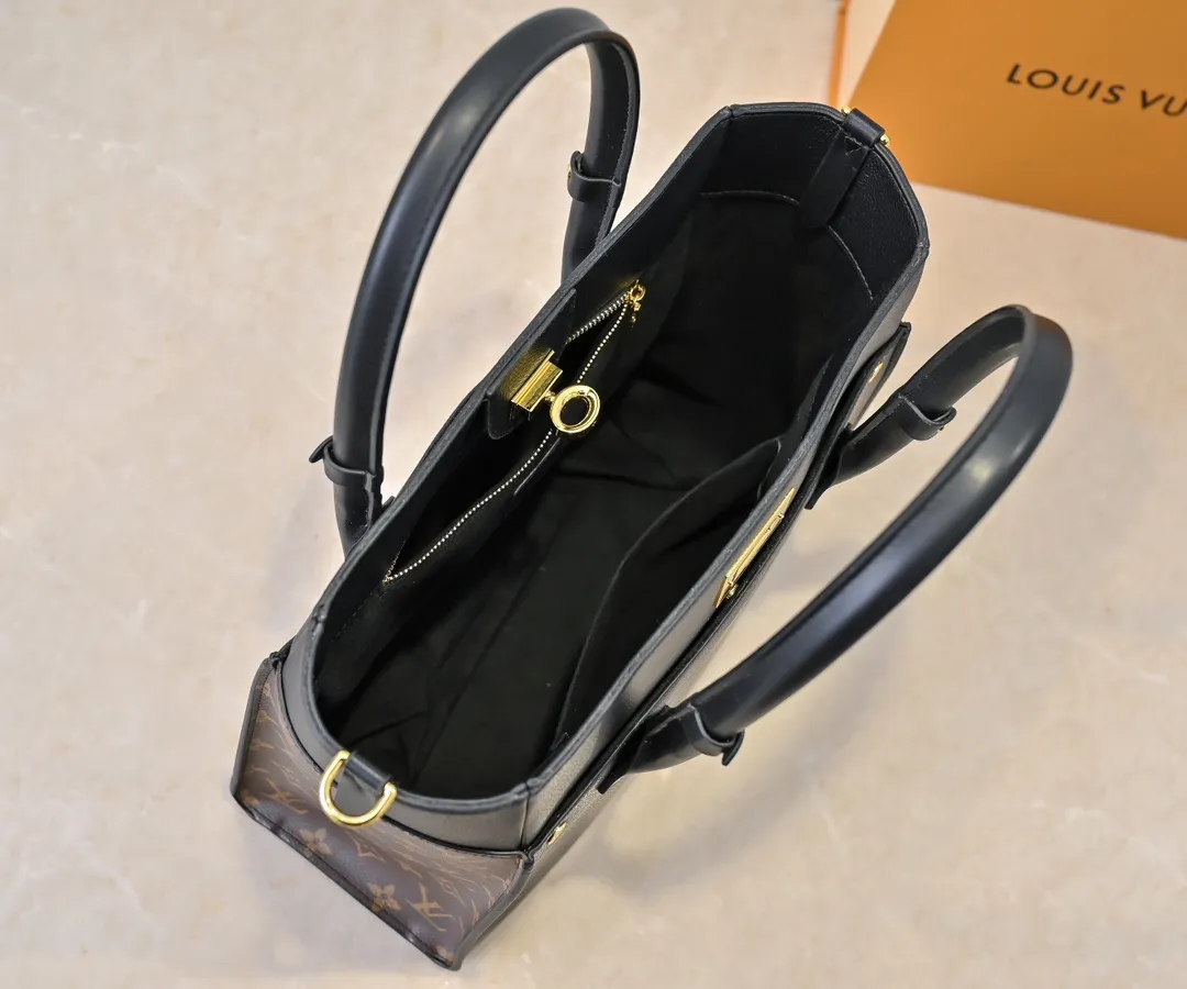 💰360💰Upgraded original [M53826 black embroidery M53825 apricot embroidery M53824 MM53823 presbyopia with black]🔥On My Side handbag shows the elegant fusion of calfskin and classic Monogram canvas. Contrasting canvas shapes the large outer pocket, creating a trompe l'oeil effect as if two handbags merge into one. Plenty of space can easily accommodate office needs, and the adjustable shoulder strap allows for a cross-body style. Dimensions: 30.5 x 24.5 x 14 cm (Length x Height x Width) - Calfskin and Monogram coated canvas - Cowhide leather trim - Microfiber lining - 2 top handles for hand or elbow carry - Adjustable shoulder strap for shoulder or cross-body wear - Lock closure - 2 outer pockets with magnetic closure - Zip pocket - 1 patch pocket