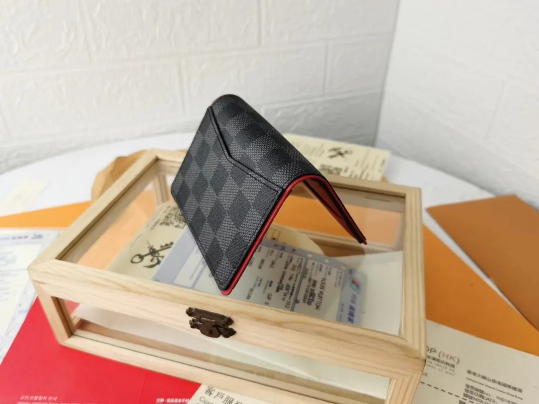 P110💰Top Original💎N63144 black check with yellow, this pocket wallet combines the elegance of Damier Graphite canvas with the delicate texture of Epi leather, with stripes emblazoned with the Louis Vuitton logo. The elegant design can accommodate credit cards, banknotes and receipts, making it suitable for daily carrying or gift giving. Detailed Features 8.0 x 11.0 x 1.0 cm (L x H x W) Epi leather and Damier Graphite coated canvas Coated cowhide leather trim Cowhide lining, card compartment, inner pocket, outer patch pocket This product is made in one of France, Spain, Italy and the United States