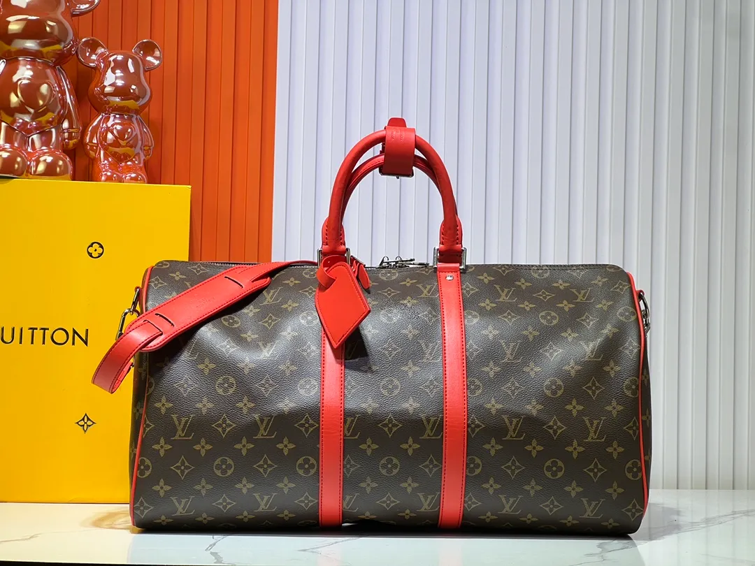 Batch 320💰original goods‼ Word of mouth is full of praise. Returned in three sizes, universal travel bag! KEEPALL 455055 travel bag 5 colors (with shoulder strap) 40568 41418M41416 M41414.  45*27*20／Keepall is a classic in the Louis Vuitton travel bag series. This medium-sized Keepall is made of Monogram canvas, has a spacious capacity, and is equipped with a detachable leather shoulder strap.