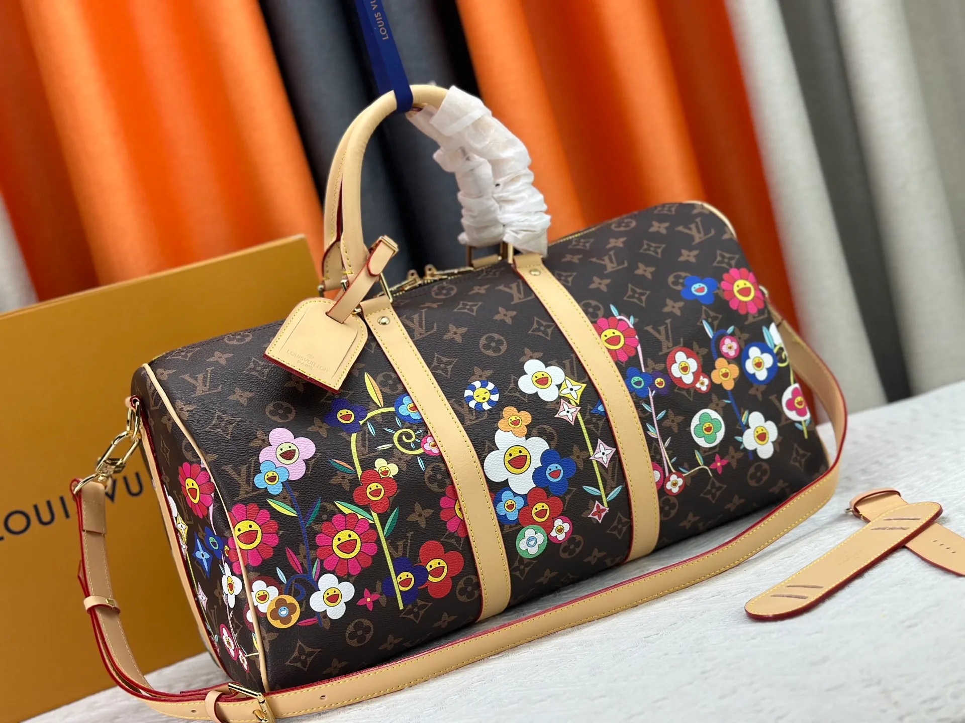 P440 Double-sided yellow leather New arrival M14182 M41416 LV2025 spring and summer joint model with Takashi Murakami Fashion is a cycle to celebrate the 20th anniversary of the joint brand Size: 45.0X27.0X20.0cm
