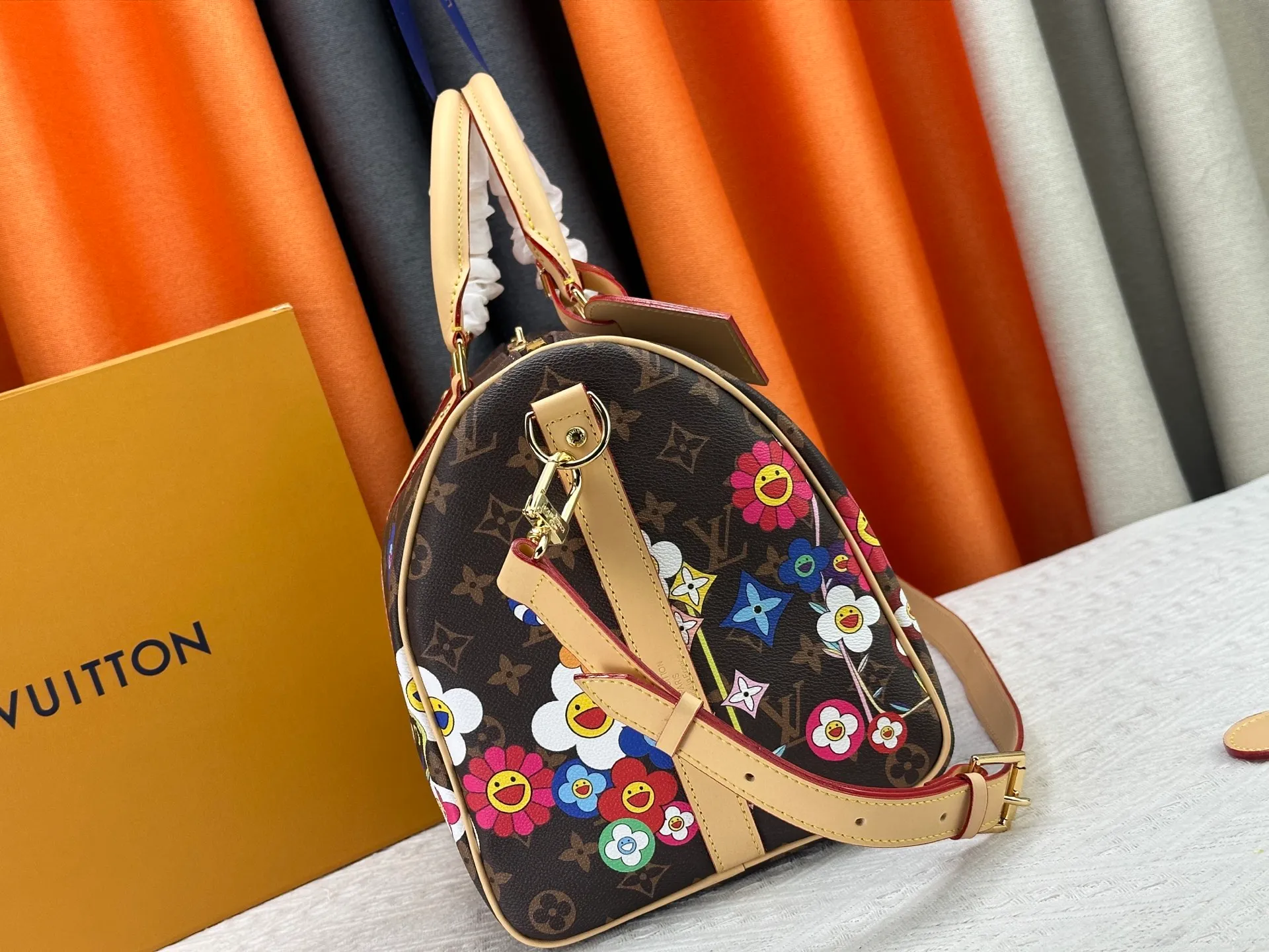 P440 Double-sided yellow leather New arrival M14182 M41416 LV2025 spring and summer joint model with Takashi Murakami Fashion is a cycle to celebrate the 20th anniversary of the joint brand Size: 45.0X27.0X20.0cm