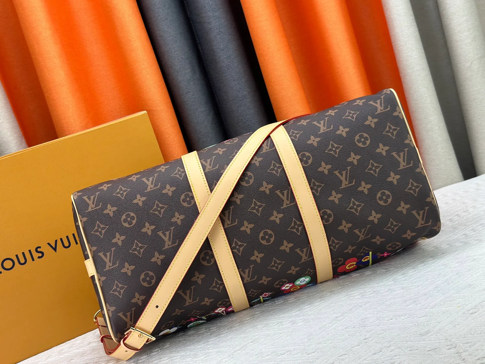 P440 Double-sided yellow leather New arrival M14182 M41416 LV2025 spring and summer joint model with Takashi Murakami Fashion is a cycle to celebrate the 20th anniversary of the joint brand Size: 45.0X27.0X20.0cm