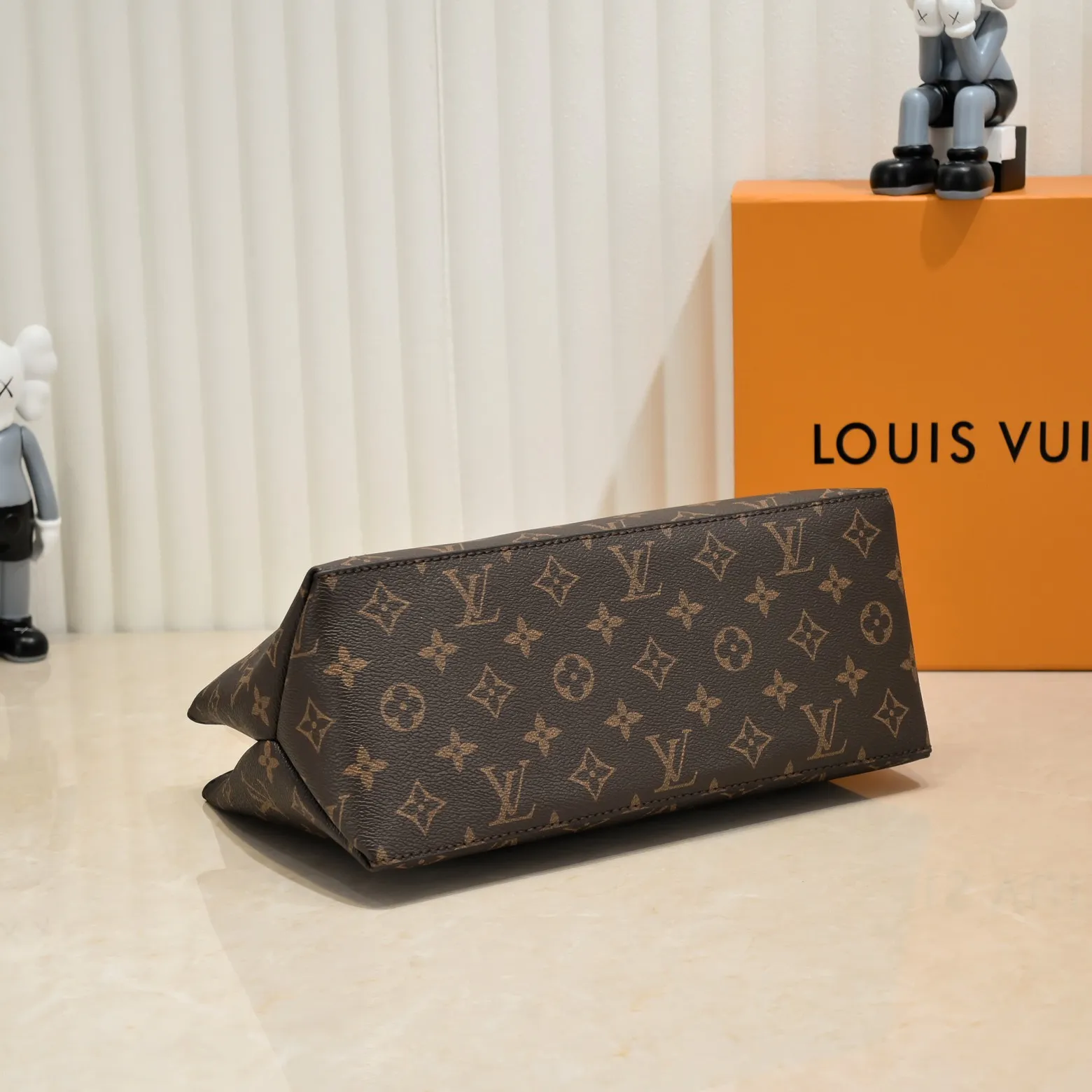 Batch 360💰Small size 2021 new LV New Grand palais mm🎉🎉🎉LV Louis Vuitton calfskin print trend fashionable shoulder bag, N45811. Size: 29-18-12.5