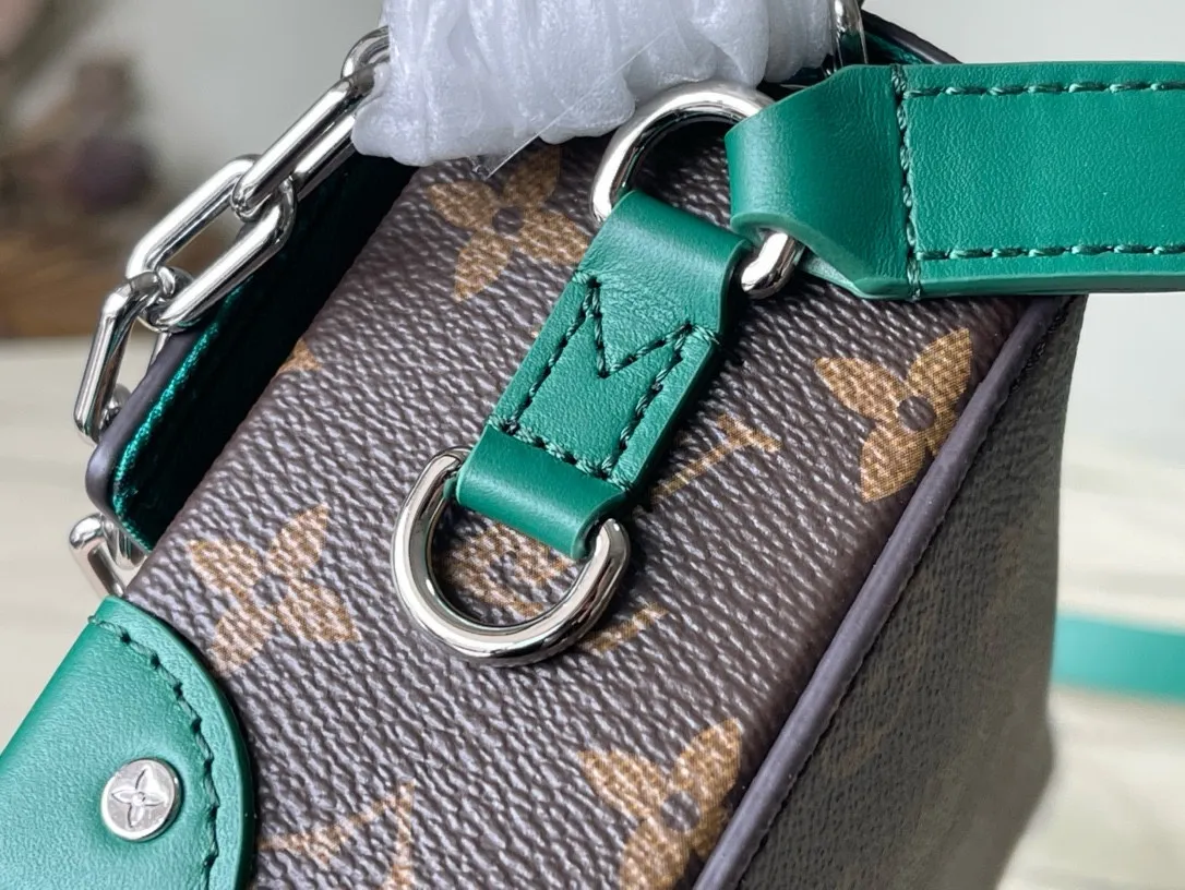 💰800 Top Original Order M12808 This Steamer mini handbag is made of Monogram Macassar coated canvas, with bright colors for the reinforced corners, adjustable shoulder straps and striped fabric lining. The pin and chain closure continue the elements of the Steamer handbag. Dimensions: 18 × 11 × 6.5 cm