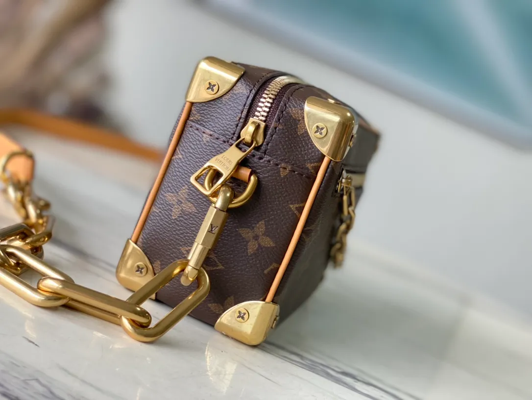 💰840 (steel chain) top original order M68906 2020 men's spring and summer series~Maya🤩This old flower paired with a gold chain is really beautiful! ! Exquisite and retro, classic yet with a bit of vitality, suitable for both men and women, this style must definitely be included in the bag harem [wit]. Size: length 18.5*height 12.5*width 7cm