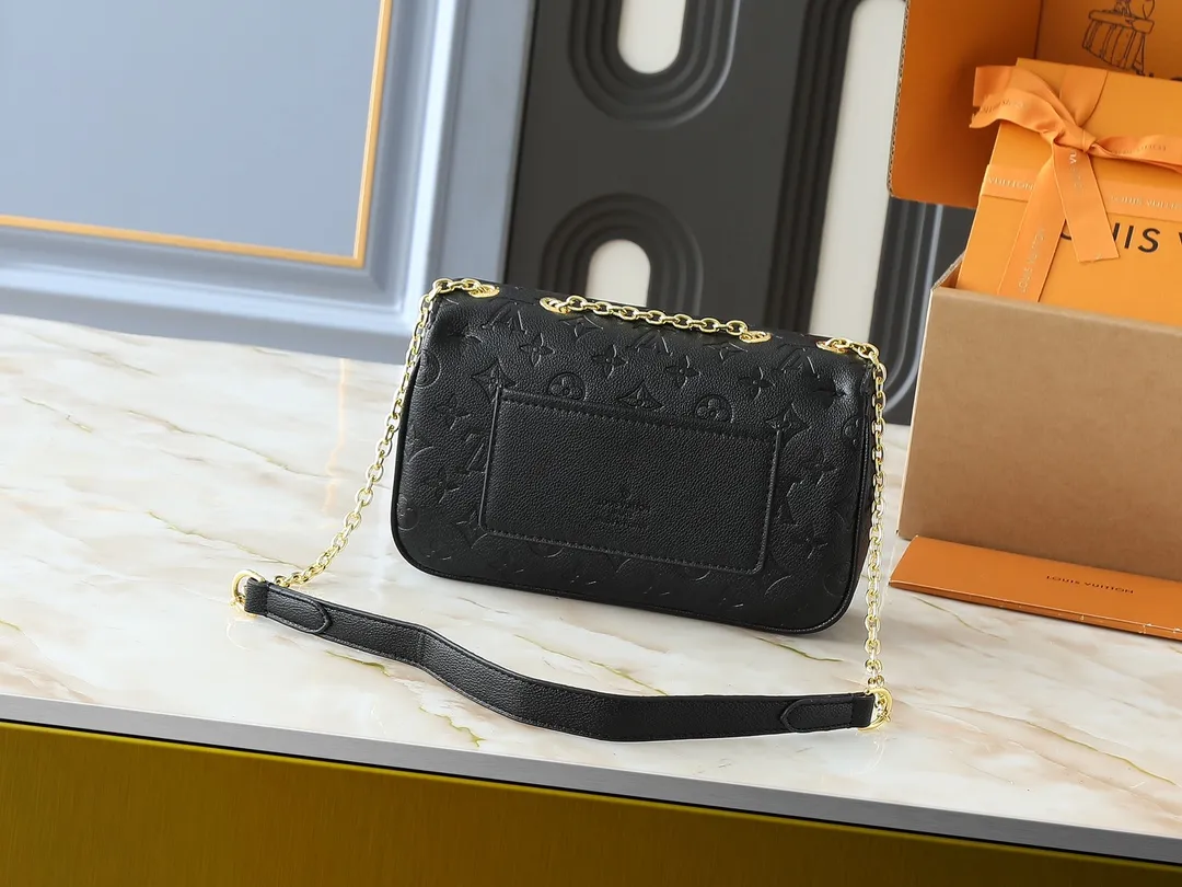 💰260💰Upgraded from the original M46199 M46201 M46200 M46127 M46126 This Marceau chain bag is made of Monogram Empreinte embossed leather, with a plain leather flap and soft leather lining. The signature S-lock clasp and chain add to the elegance, and there's room for a large wallet and iPhone Pro Max. Dimensions:24.5x15x6.5