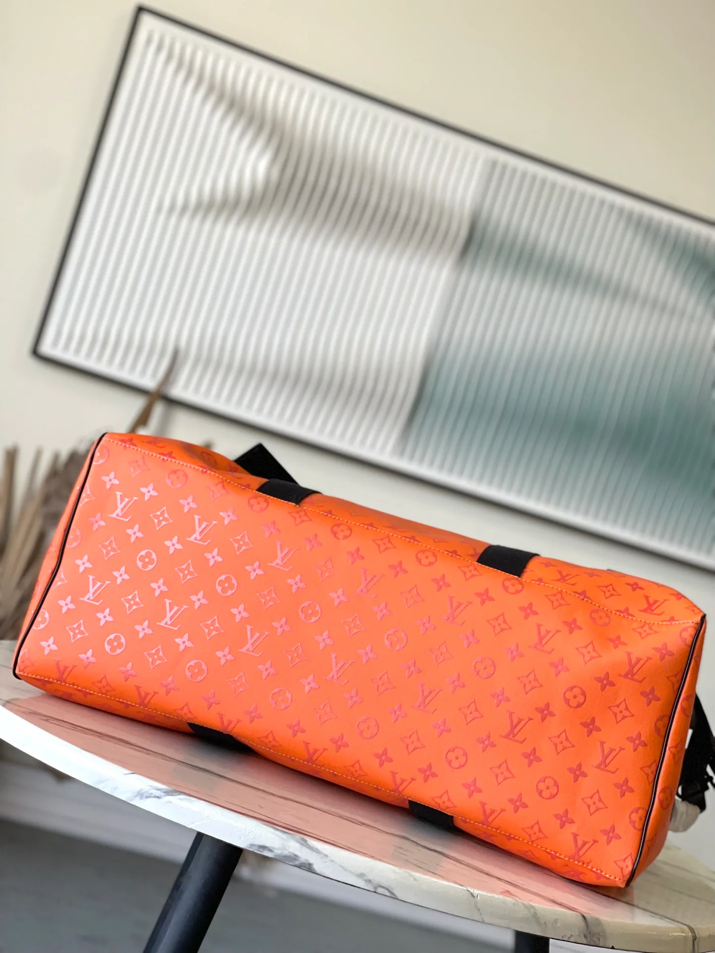 💰1480 Top Original Order M12724 This Keepall Sport travel bag is made of Monogram Storm coated canvas dip-dyed in eye-catching colors, with detachable shoulder straps and side straps to strengthen the structure, highlighting the dynamic style while achieving a comfortable carrying experience. Waterproof zippers keep items wet, and it's complemented by a fabric lining and zipped interior pocket. Dimensions: 55 × 31 × 25 cm