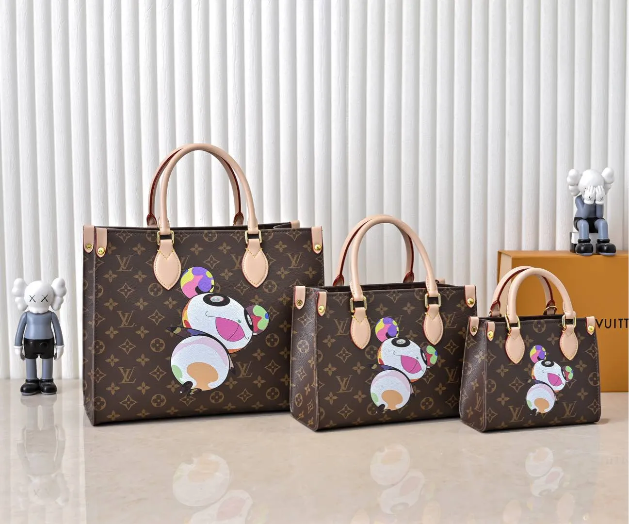 M45039 M45659 M13668!Lv&Takashi Murakami🐼Panda Print 35cm⬇️25cm⬇️18cm⬇️Combined Picture