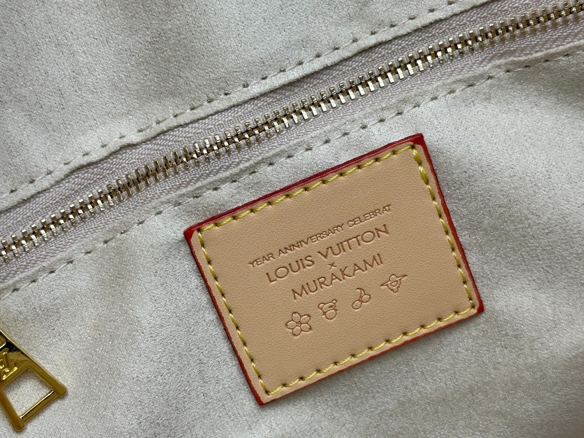 P340 M13079 New white three-color lv Louis Vuitton women's shoulder bag Murakami co-branded tote bag size 34