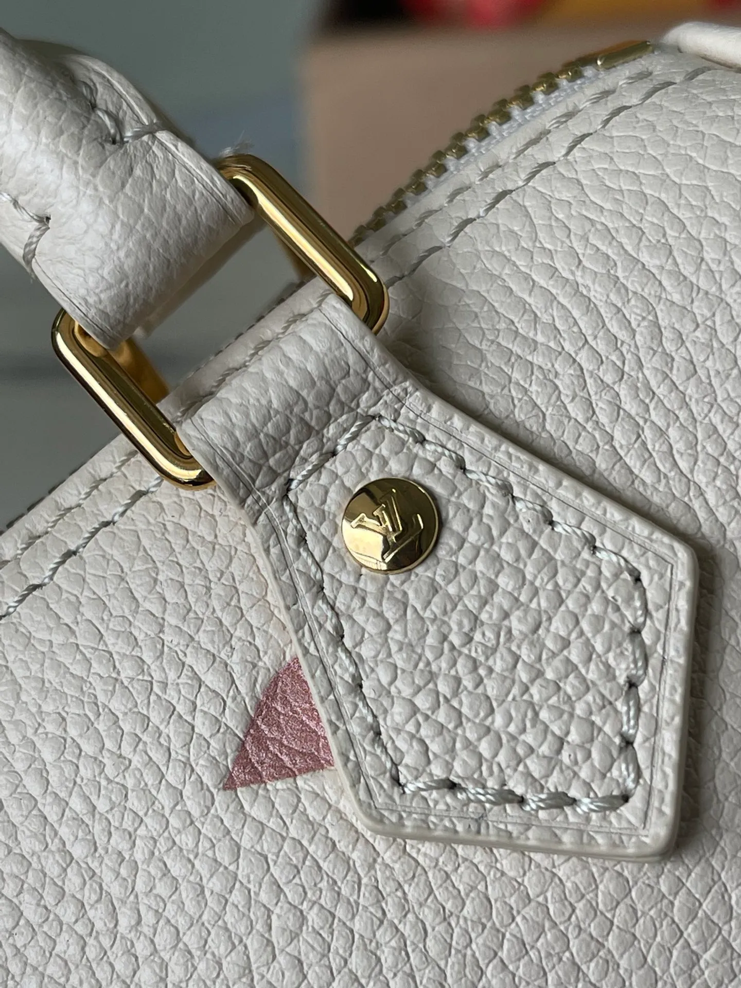 💰880 (top layer leather) top original order M81913 This product is the exclusive duty-free product in the market and is the highest-end product. It supports inspection. This product has passed strict inspection and is flawless. Please wear gloves when touching the product. This product is not returnable. Please confirm the product first and then remove the label on the handle. This product is temporarily not open to the public, only for regular customers, and is in short supply. Dimensions: 16 x 10 x 7.5 cm