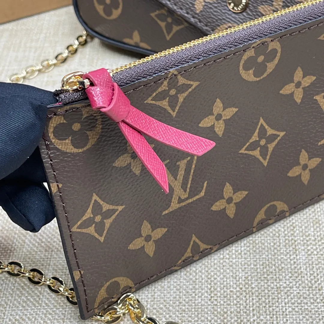 [Upgraded version] P380💰 Upgraded version with full package M61276 LV/Louis Vuitton new chain ⛓️ bag + ❣️ wide shoulder strap ❣️ new women's POCHETTE FÉLICIE detachable metal chain bag The design of this three-in-one chain bag is a big surprise. It can accommodate mobile phones, IDs, cash, keys, lipstick and other daily small items. The highlight is that the three colors inside are so cute and the price is quite beautiful. Powerful planting 🎁 Original size 21cm