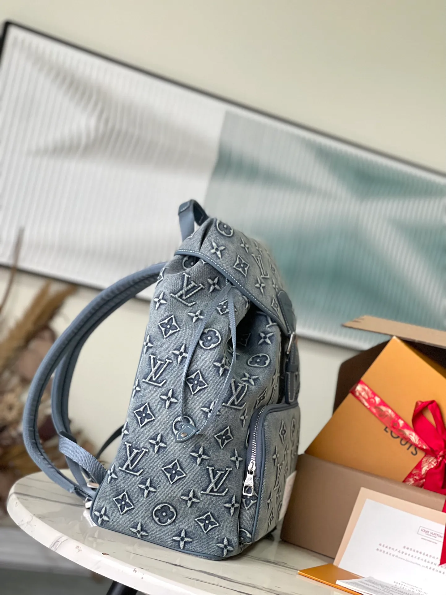 💰1620 Top original order M22534 supports counter inspection. The photo taken of duty-free goods is consistent with the product and has not been unpacked. This product is an exclusive duty-free product in the market and is the highest-end product. Inspection is supported. This product has passed strict inspection and is flawless. Please wear gloves when touching the product. This product is not returnable or exchangeable. Please confirm the product first and then remove the label on the handle. This product is temporarily not open to the public, only regular customers, and is in short supply. Dimensions: 32 x 40 x 19 cm