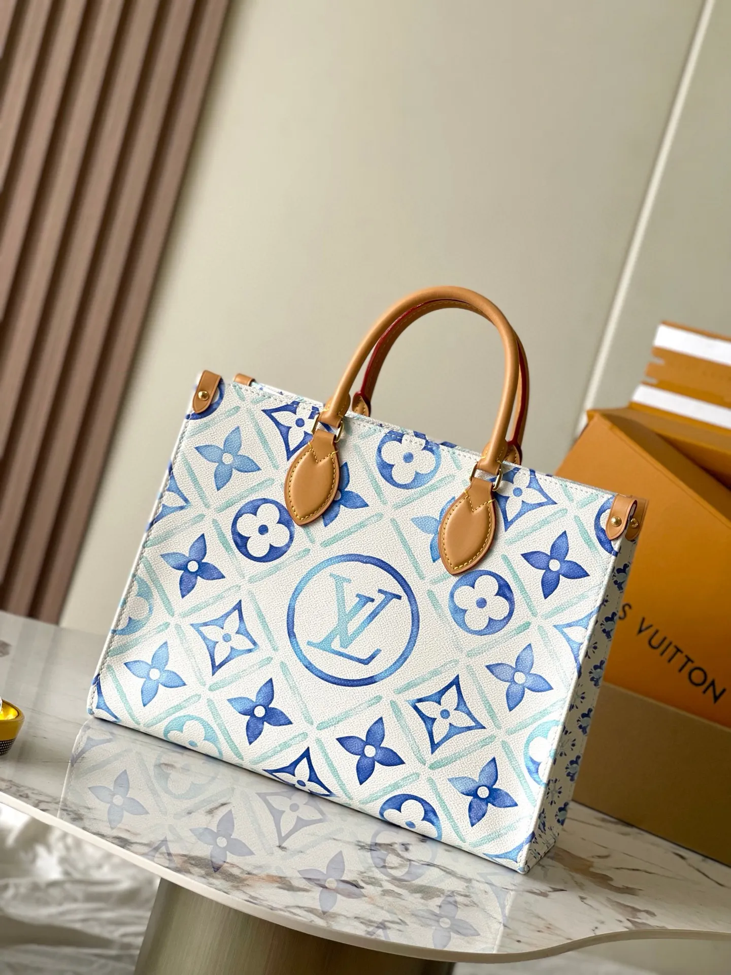 💰1040 Top original ONTHEGO medium handbag Model: M11262 dynamic chip Material: A-grade all-steel hardware, imported original fabric Size: 35*27*14CM