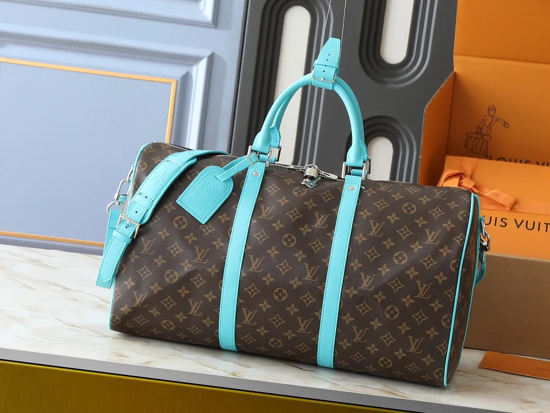 💰320💰Upgraded original M46771 yellow M46775 purple M46772 blue M46769 red M46770 orange M46774 green M46773 rose red This Keepall Bandoulière 50 travel bag is made of Monogram Macassar canvas, which simultaneously renders bright colors for the side straps, nameplate, fabric lining and top leather handle. The size of your carry-on luggage hides plenty of space. 50.0 x 29.0 x 23.0 cm (length x height x width)