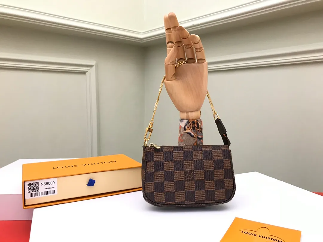 Factory price 240 [Top original order] N58009 Brown 👏👏 This accessory bag opens with a zipper and comes with a gold chain, which can be attached to the D-ring on most Louis Vuitton handbags. Size: 15.5x10.5x4.0cm, packaging: with box
