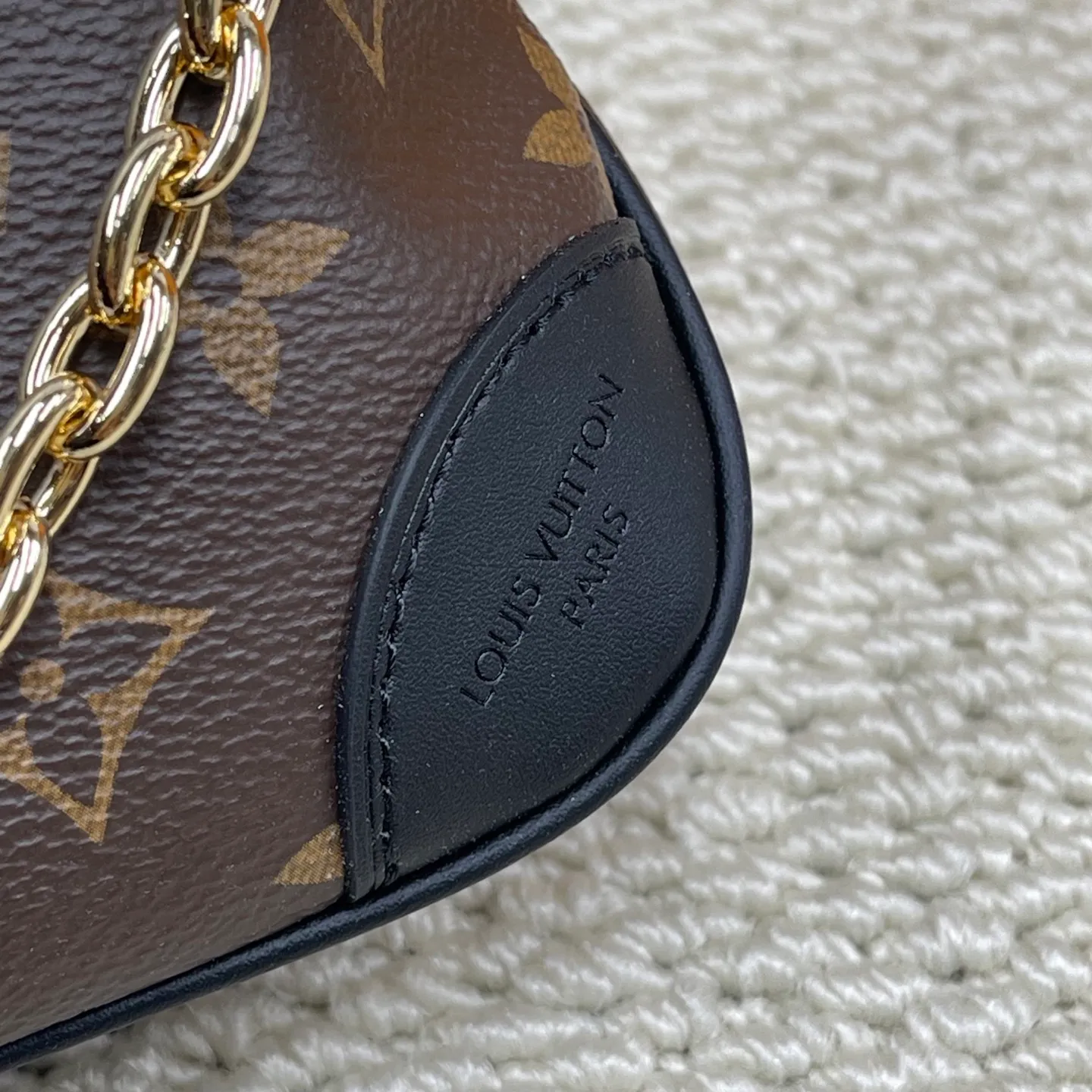 [Upgraded version] P480💰Upgraded version ·High quality·Steel version·With complete packaging💖New horns·BBM45800❣️Boulogne handbag is made of classic Monogram canvas, equipped with double zippers and a spacious inner patch pocket that can accommodate iPhone 12 Pro mobile phone. The shoulder strap allows for long or short shoulder and cross-body wear options, and can be removed to transform into a small chain bag or clutch. 19*14*7.5