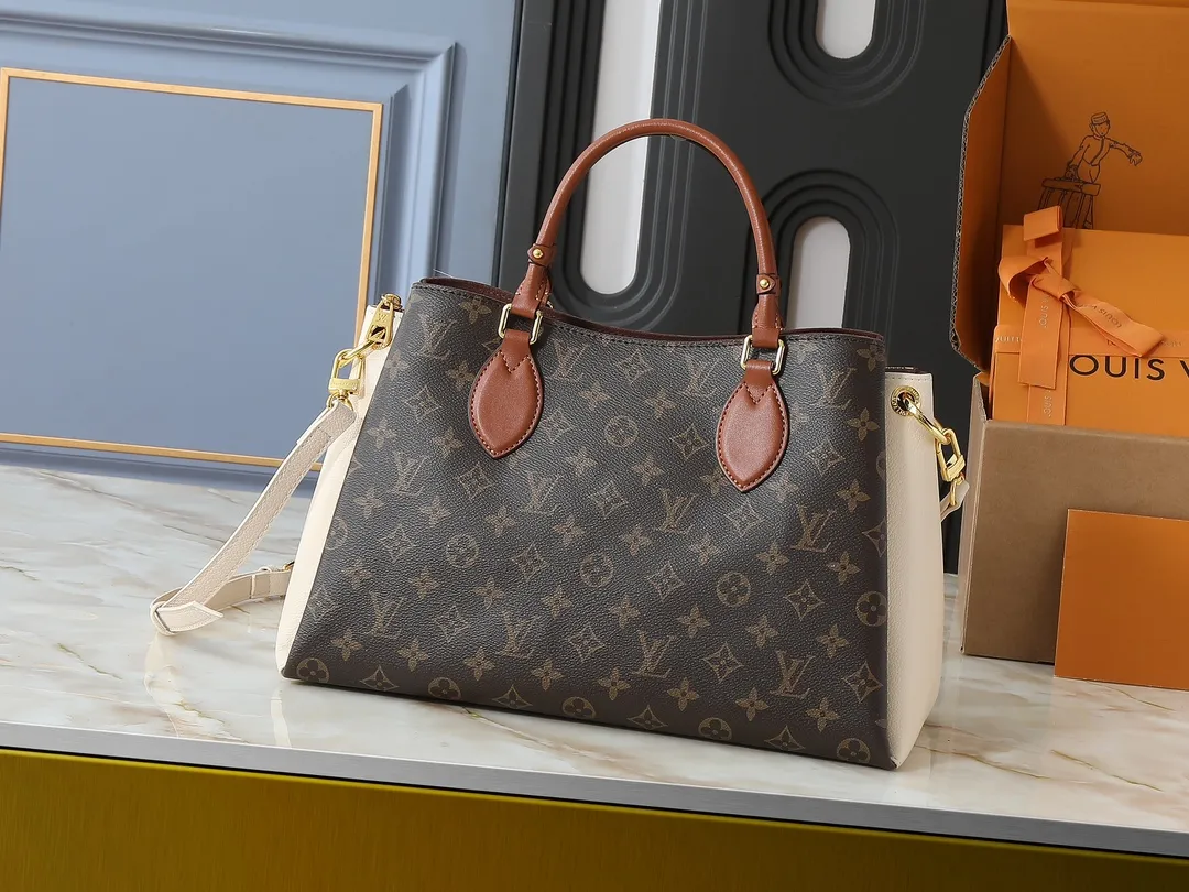 💰Large 150. Small 280💰Upgraded original M46508 M46507 black, off-white, latest model in 2025. This model is made of Monogram canvas with zipper design. The handbag is from the current season. It is made of cow leather to create a soft and ample storage space. It is equipped with leather handles, leather and detachable shoulder straps. It can be switched between handbag, elbow and crossbody. Length, height and width Large size: 36✘25✘15 Small size: 26✘20✘10