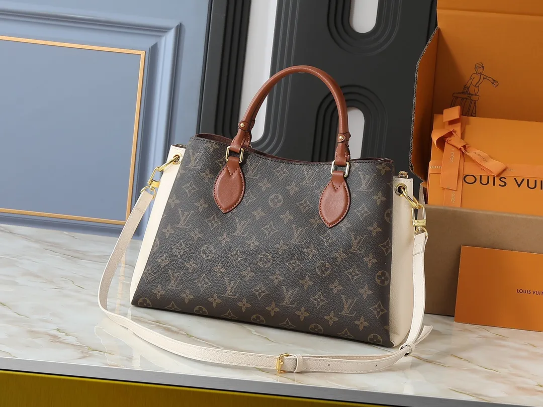 💰Large 150. Small 280💰Upgraded original M46508 M46507 black, off-white, latest model in 2025. This model is made of Monogram canvas with zipper design. The handbag is from the current season. It is made of cow leather to create a soft and ample storage space. It is equipped with leather handles, leather and detachable shoulder straps. It can be switched between handbag, elbow and crossbody. Length, height and width Large size: 36✘25✘15 Small size: 26✘20✘10