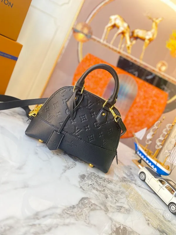 All categories Official website "Brand Women's Bags" Women's Bags 💙 LV 2022 official new LV handbag wholesale 58001800 High quality Size: 25-18-12 CM