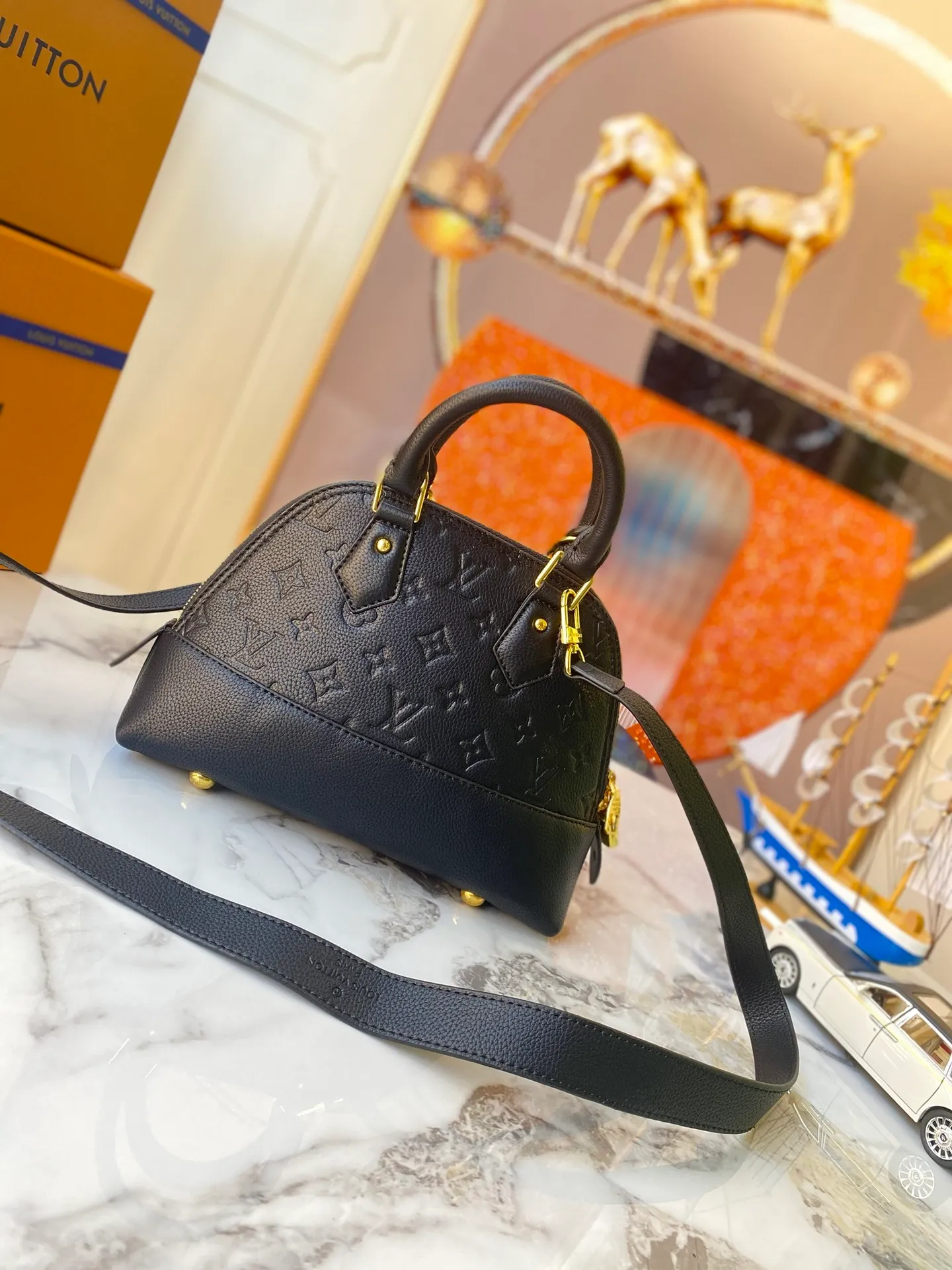 All categories Official website "Brand Women's Bags" Women's Bags 💙 LV 2022 official new LV handbag wholesale 58001800 High quality Size: 25-18-12 CM