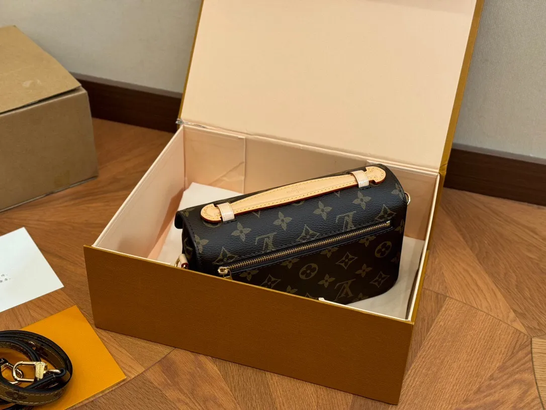 All Categories Official Website "Brand Women's Bags" Women's Bags 💙 LV 2024 Official Website New LV Crossbody Bags