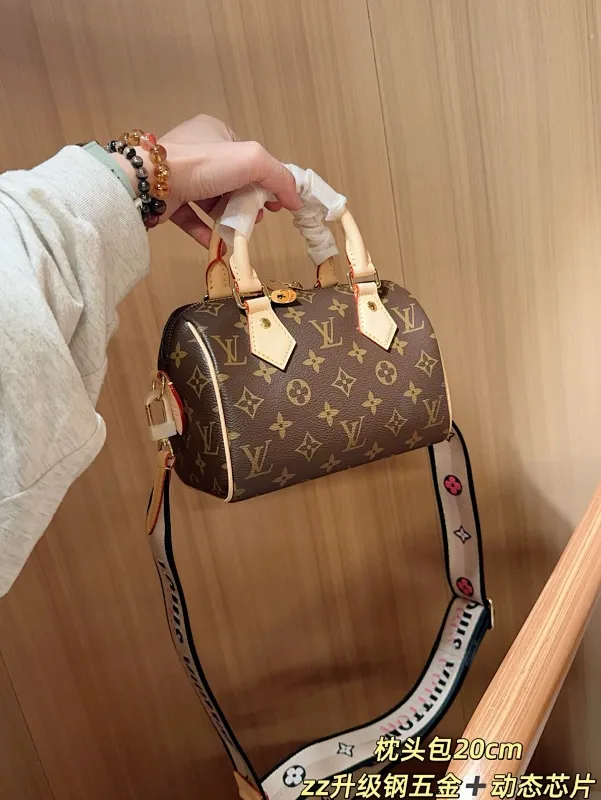 All Categories Official Website "Brand Women's Bags" Women's Bags 💙 LV 2025 New LV Crossbody Bag