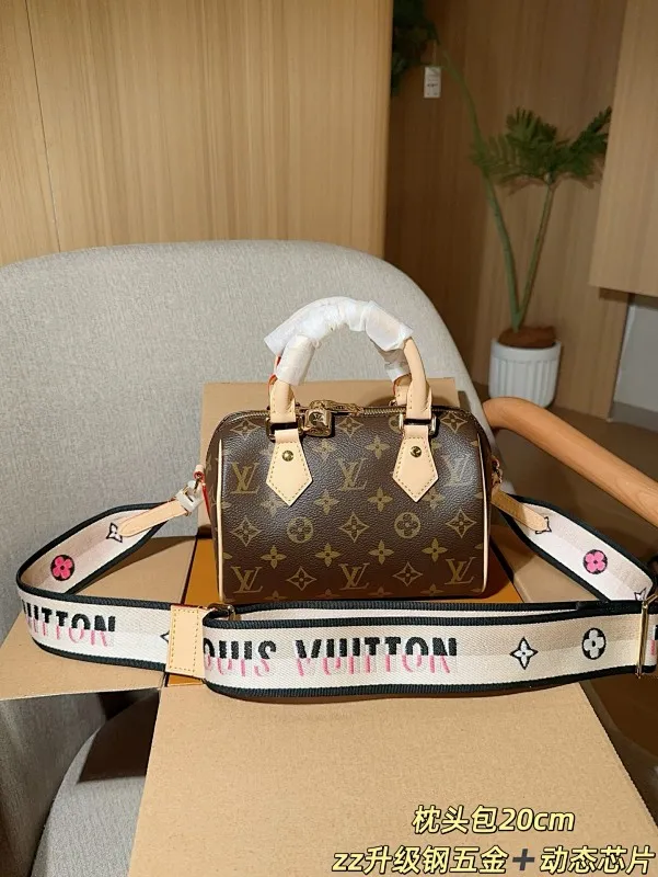 All Categories Official Website "Brand Women's Bags" Women's Bags 💙 LV 2025 New LV Crossbody Bag