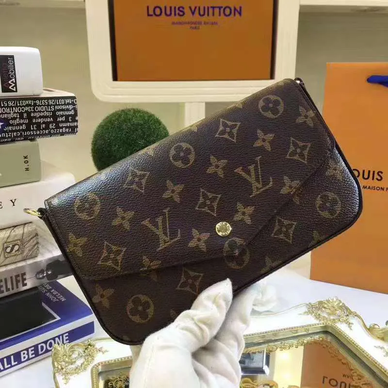 All categories Official website "Brand Women's Bags" Women's Bags 💙 LV 2022 official new LV three-piece handbag wholesale 5800800 High quality Size: 21-11-2CM