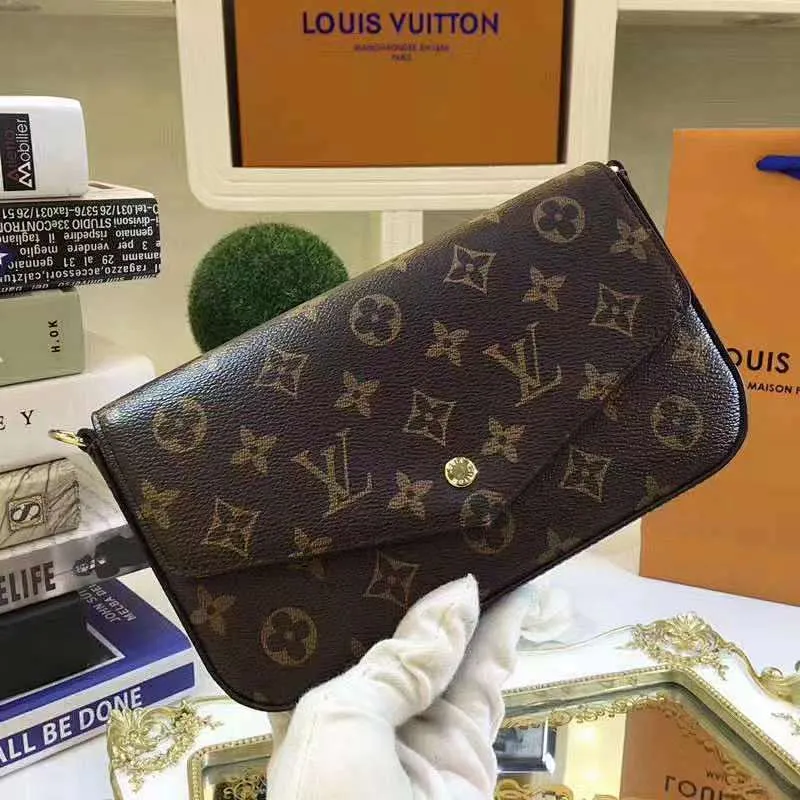 All categories Official website "Brand Women's Bags" Women's Bags 💙 LV 2022 official new LV three-piece handbag wholesale 5800800 High quality Size: 21-11-2CM