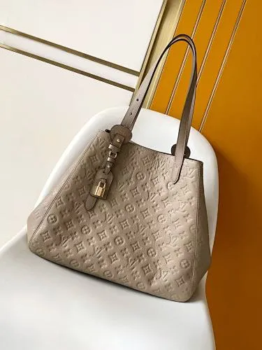 All Categories Official Website "Brand Women's Bags" Women's Bags 💙 LV 2026 New LV Handbags