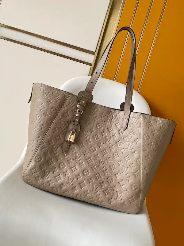 All Categories Official Website "Brand Women's Bags" Women's Bags 💙 LV 2026 New LV Handbags