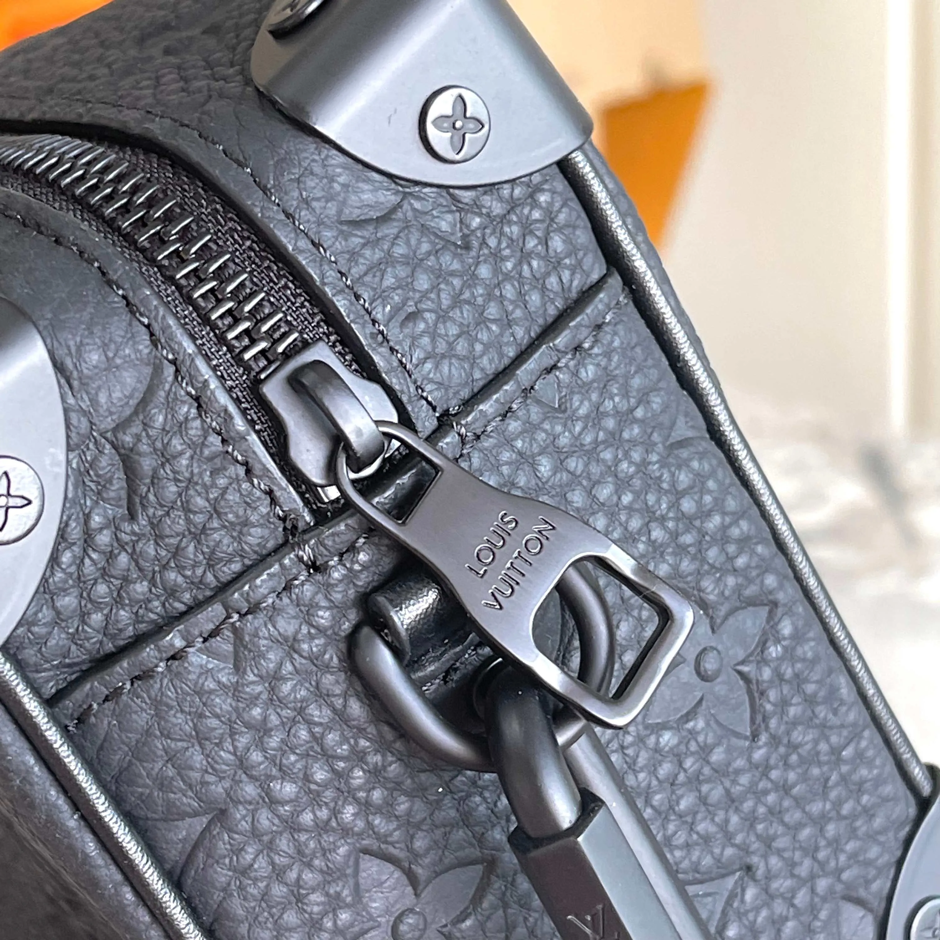All Categories Official Website "Brand Women's Bags" Women's Bags 💙 LV LV 2026 New Crossbody Shoulder Bag