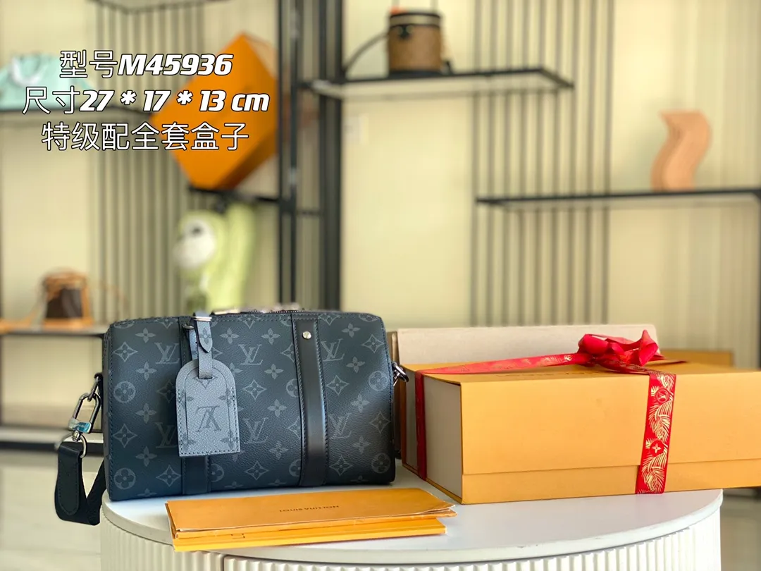 All Categories 💚 Authentic Grade Bags 💚 LV 2026 New LV Top Replica Crossbody Shoulder Bag