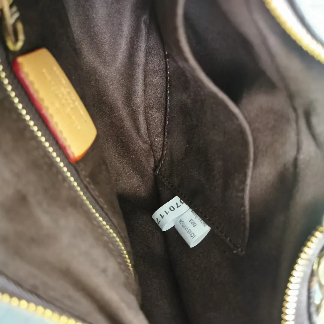 All categories Official website "Brand Women's Bags" Women's Bags 💙 LV fine imitation LV, high imitation LV bags, LV crossbody bags, 2023 official latest version LV crescent bag, LV bag factory, recommended bags, size: 24-23-5.5CM