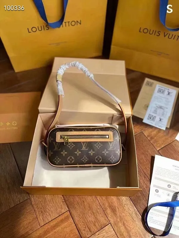All categories Official website "Brand Women's Bags" Women's Bags 💙 LV fine imitation LV, high imitation LV bags, LV crossbody bags, 2023 official latest version LV crossbody bags, LV bag factory, recommended bags, size: 22CM