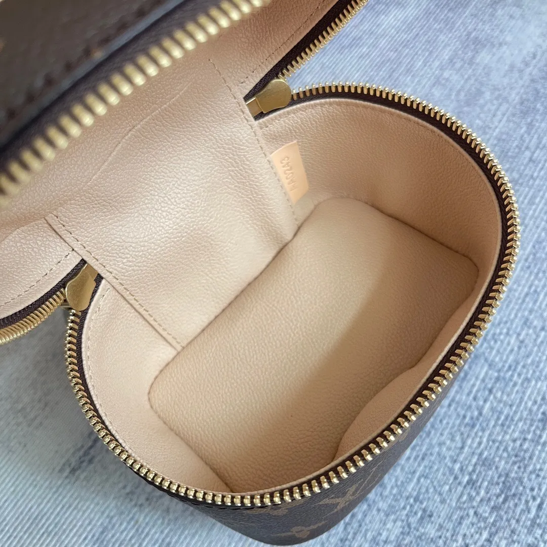 All Categories Official Website "Brand Women's Bags" Women's Bags 💙 LV 2025 New LV Cosmetic Bag