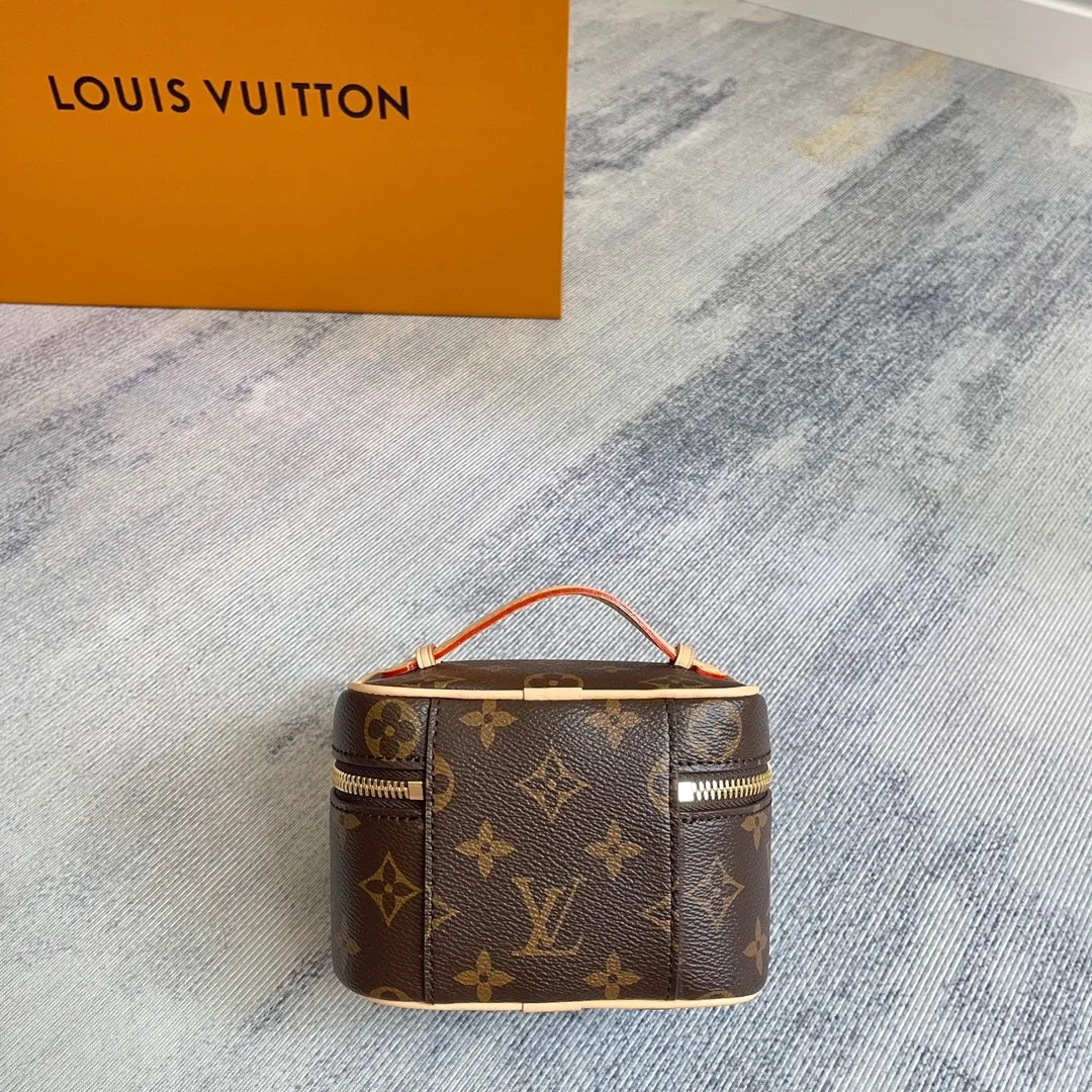 All Categories Official Website "Brand Women's Bags" Women's Bags 💙 LV 2025 New LV Cosmetic Bag