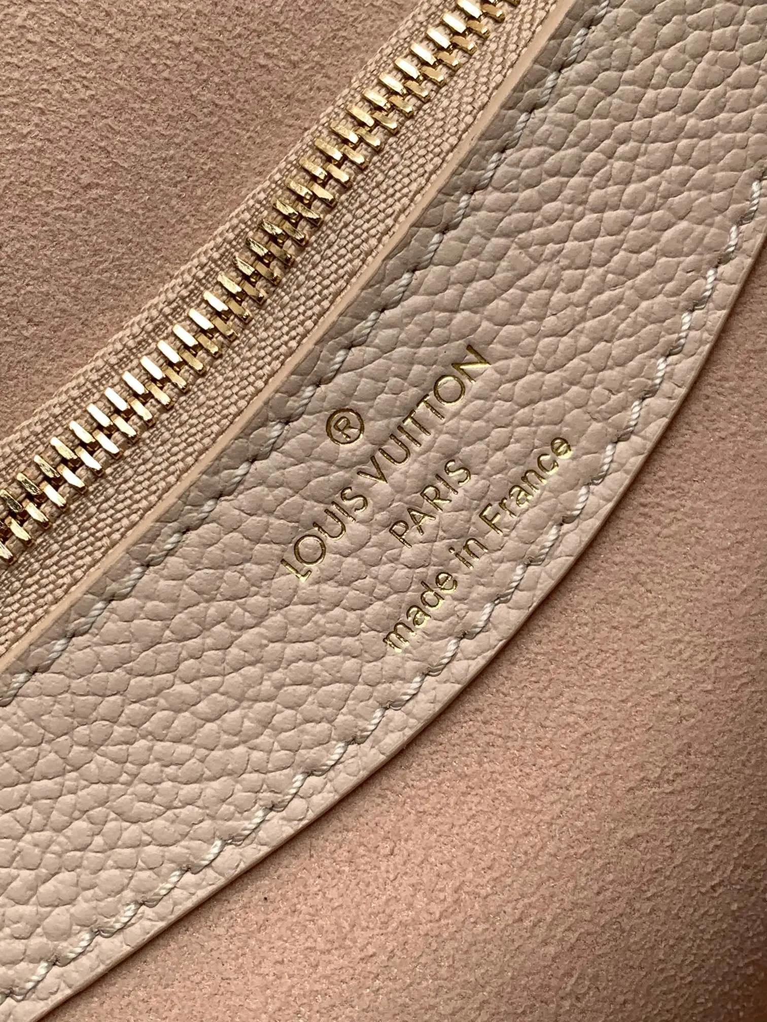 All Categories Official Website "Brand Women's Bags" Women's Bags 💙 LV 2025 New LV Crossbody Bag