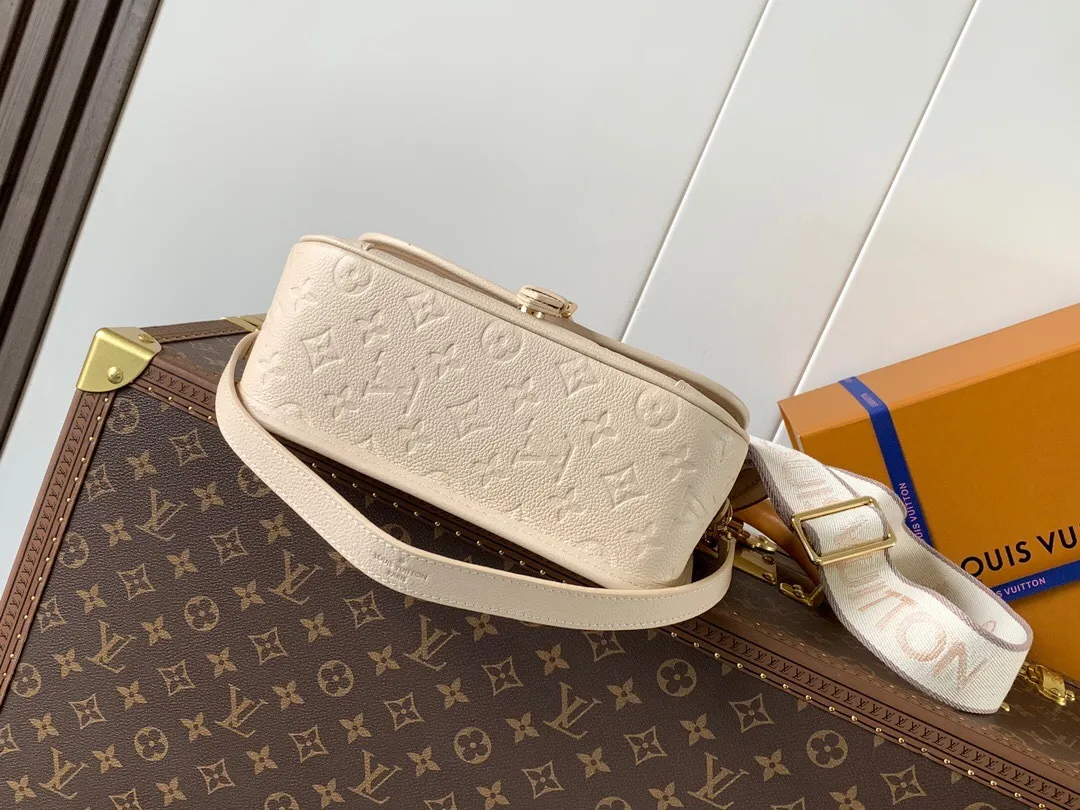 All Categories Official Website "Brand Women's Bags" Women's Bags 💙 LV 2025 New LV Crossbody Bag
