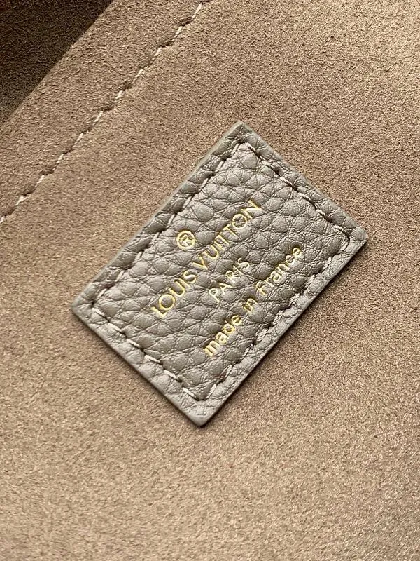 All Categories Official Website "Brand Women's Bags" Women's Bags 💙 LV 2026 New LV Crossbody Bag