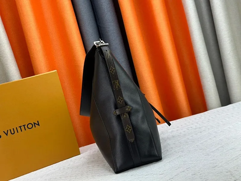 All Categories Official Website "Brand Women's Bags" Women's Bags 💙 LV 2024 New LV Crossbody Bag