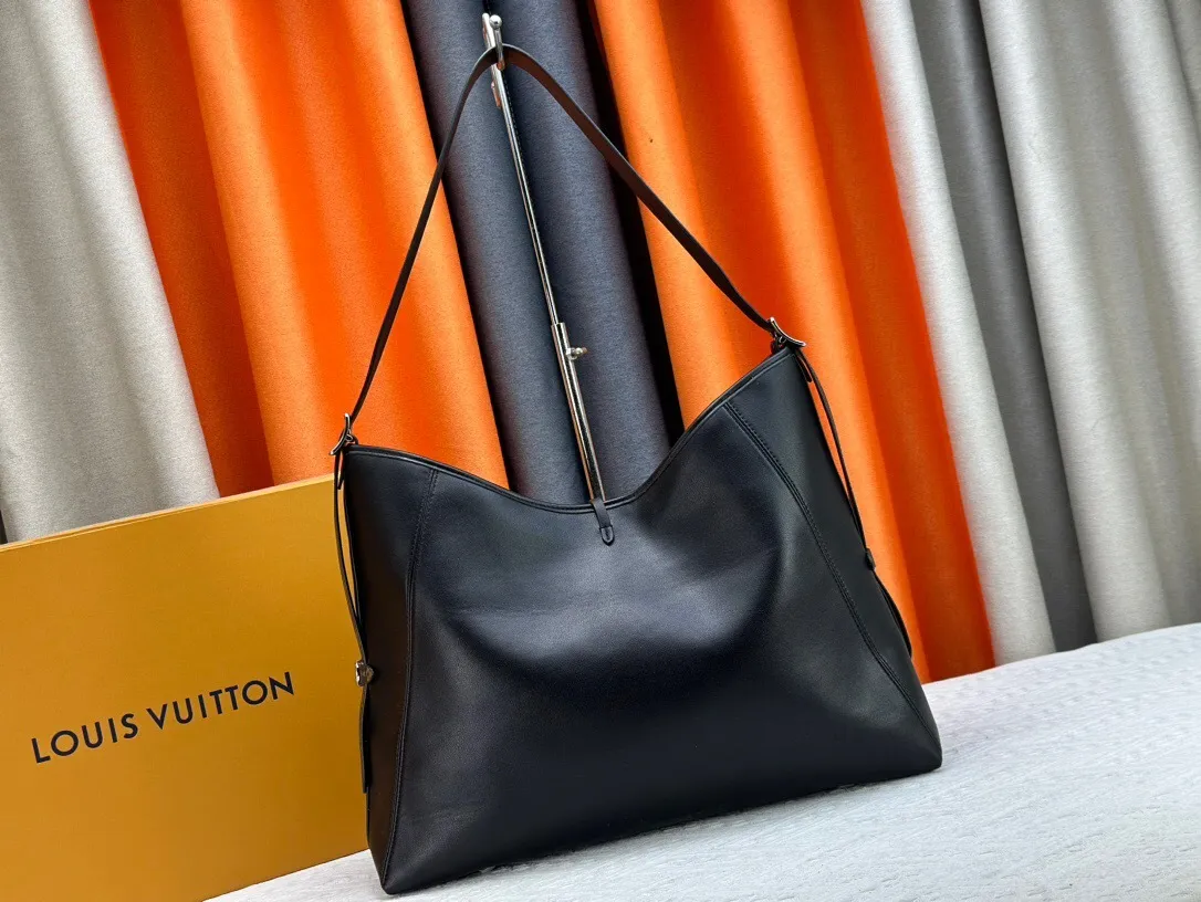 All Categories Official Website "Brand Women's Bags" Women's Bags 💙 LV 2024 New LV Crossbody Bag