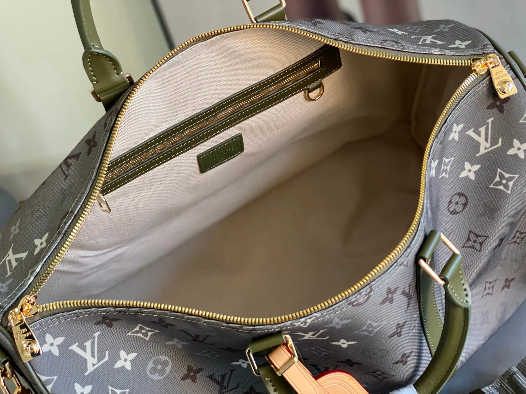All Categories 💚 Authentic Grade Bags 💚 LV 2026 New LV Travel Bag