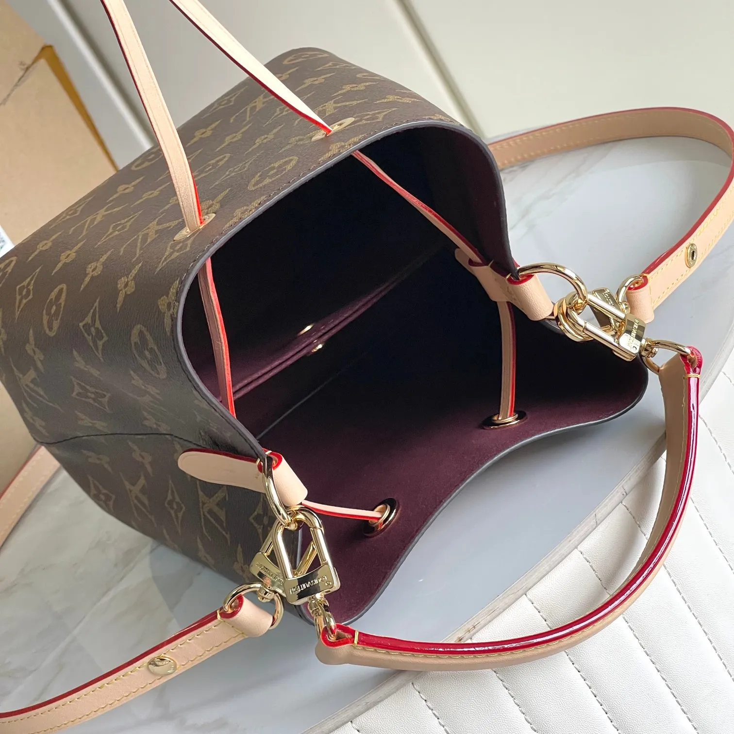 All Categories Official Website "Brand Women's Bags" Women's Bags 💙 LV LV 2026 New Crossbody Shoulder Bag